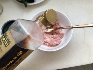 9、点翠清汤白玉丸➕木耳冬瓜丸子汤,加入一勺生抽