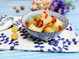 12、雪梨无花果糖水,润肺止咳的雪梨无花果糖水