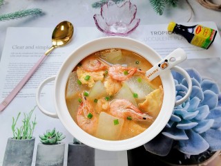 17、冬瓜鸡蛋汤,拍上成品图，一道清爽可口的冬瓜鸡蛋汤就完成了。