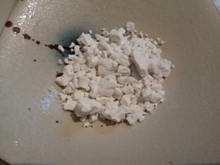 5、#甜味#酒酿圆子鸡蛋羹,番薯粉两勺(有番薯粉勾的芡,不容易散糊)