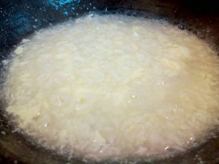 13、#甜味#酒酿圆子鸡蛋羹,等再次煮开就可以
