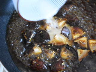 6、生菜就要这样做，美味下饭又不失营养,沸腾后勾芡