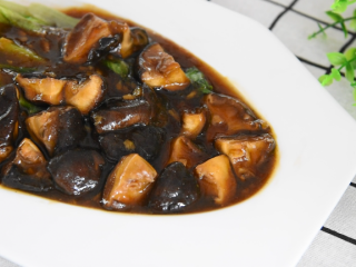 12、生菜就要这样做，美味下饭又不失营养,美味又不失营养的快手菜就完成啦~！