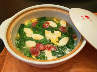 1、芙蓉鲜蔬汤,芙蓉鲜蔬汤好吃又好喝。