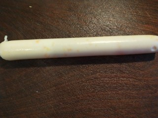 7、芙蓉鲜蔬汤,我用的是玉米鸡蛋火腿肠,切成片备用。