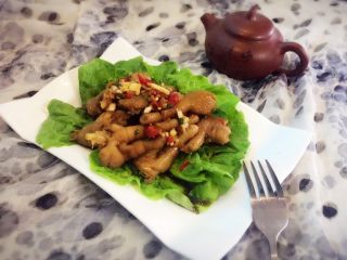 15、酸辣鸡脚,成品图。