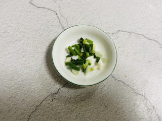 4、虾仁豆腐羹,葱花