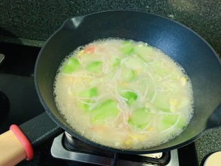 16、丝瓜蛋汤,起锅