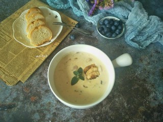 14、鸡胸丝蘑菇浓汤,成品