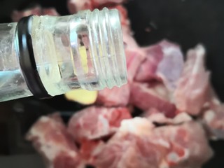 13、山药猪骨汤,加料酒