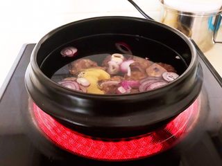 26、温州瘦肉丸,大火烧开后小火煲30分钟