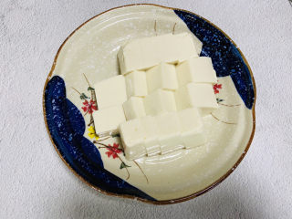 6、苋菜豆腐汤,切小块