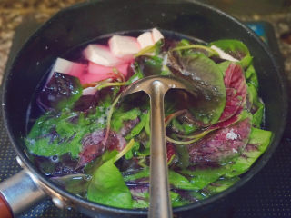 12、苋菜豆腐汤,再加入香油