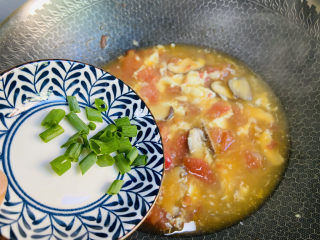 17、西红柿香菇汤,入葱花