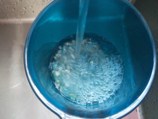 4、冬瓜薏米排骨汤,薏米洗干净？