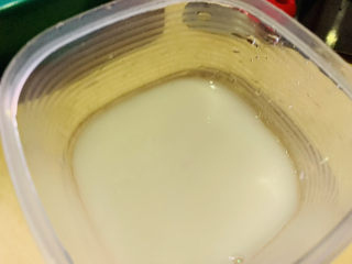 10、豆腐鸡蛋羹,准备淀粉水