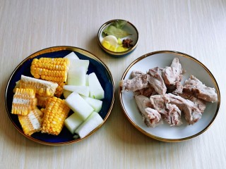5、排骨冬瓜汤,准备工作完成。