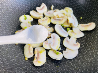 8、口蘑汤,根据个人口味加入适量盐