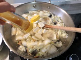 21、白菜豆腐汤,加半汤匙太太乐鸡汁