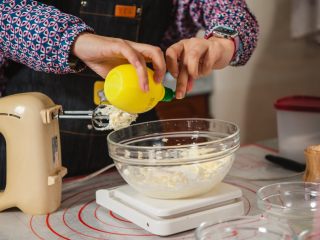 22、马卡龙,加入柠檬汁