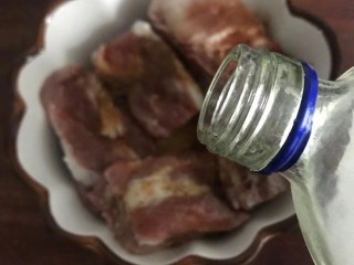 6、冬瓜排骨汤,加白酒