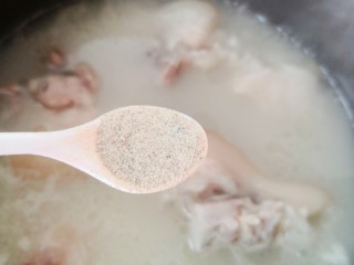 17、黄豆猪脚汤,白胡椒粉