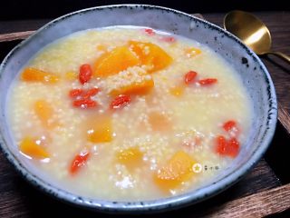 15、小米红薯粥,上桌即可品尝