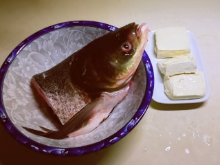 1、豆腐鱼头汤,鱼头和豆腐