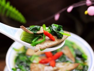 21、菠菜猪肝汤,吃上一碗爽歪歪。