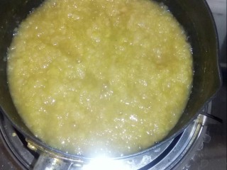 9、缤纷水果羹,水果羹做好。