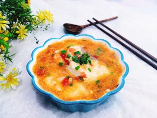 25、番茄黑鱼片,盛出，洒上葱花，即可上桌