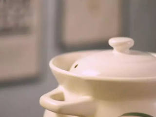 6、别样风味的椰子鸡汤,这样的鸡汤你一定会喜欢的,大火烧开后开小火煲1小时