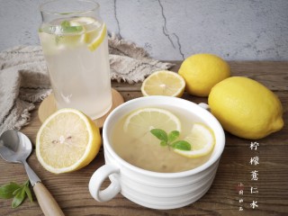 15、柠檬薏米水,记得要经常喝才有效果哦！