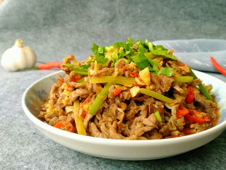 16、爆炒牛肉丝,成品～