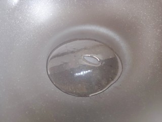 6、冬瓜鸡蛋汤,起油锅，油不用太多