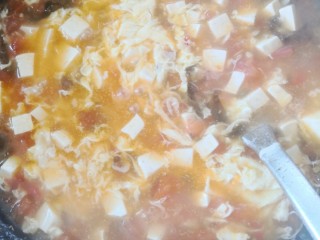 20、番茄豆腐汤,淋入鸡蛋液