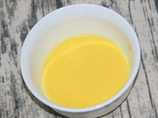 6、原味松饼,搅拌均匀