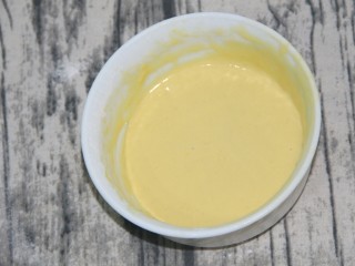 8、原味松饼,搅拌均匀