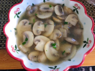 16、口蘑汤,很鲜。
