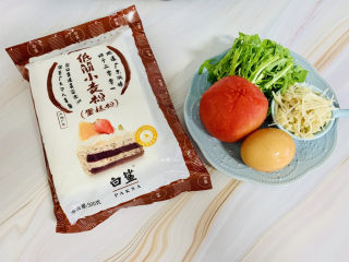 1、西红柿面疙瘩,准备材料