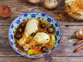 13、虫草花蒸鸡腿,成品图。