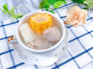 15、玉米山药薏仁猪骨汤,清甜不腻口，好喝极了