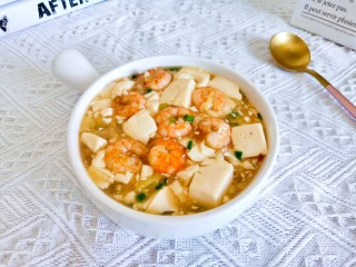 13、虾仁豆腐羹,虾仁鲜美又弹牙。