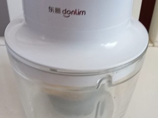 8、双色豆腐粉丝汤,绞肉机扒蒜