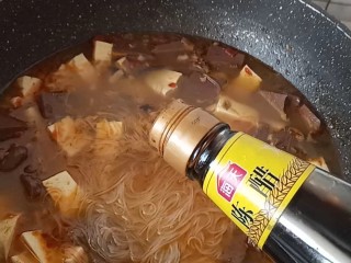 16、双色豆腐粉丝汤,加醋
