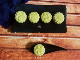 19、绿豆糕,成品1