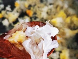 5、银耳羹,刚炖的模样