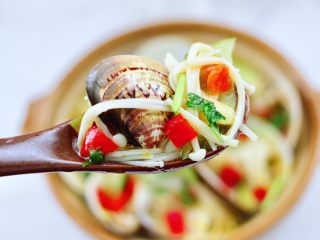 15、金汤文蛤时蔬酸辣汤,酸辣开胃超级好喝,一次做一锅不够喝。