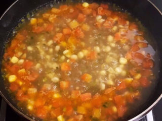 16、西红柿面疙瘩,烧开后煮5分钟