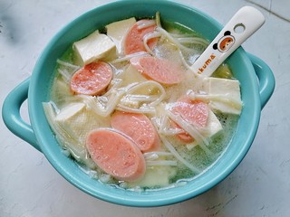 14、金针菇豆腐汤,装入容器